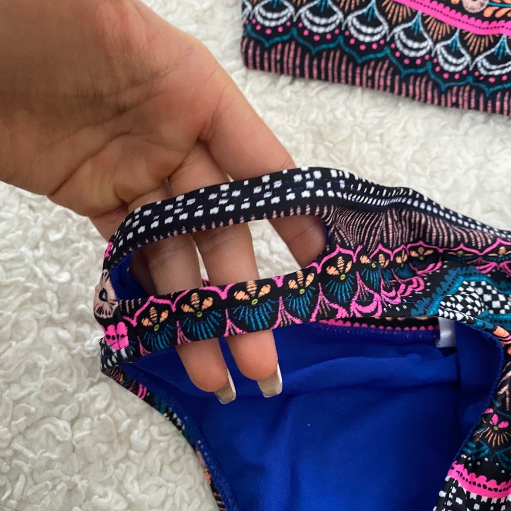 Cute Patterned Bikini Set - Picture 4 of 5